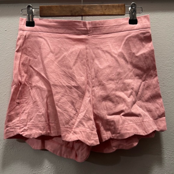 Pants - Unique Vintage Pink Scallop Shorts (S)